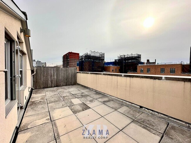 Building Photo - 836 Bergen St