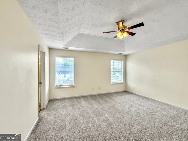 Building Photo - 517 Cascade Walk