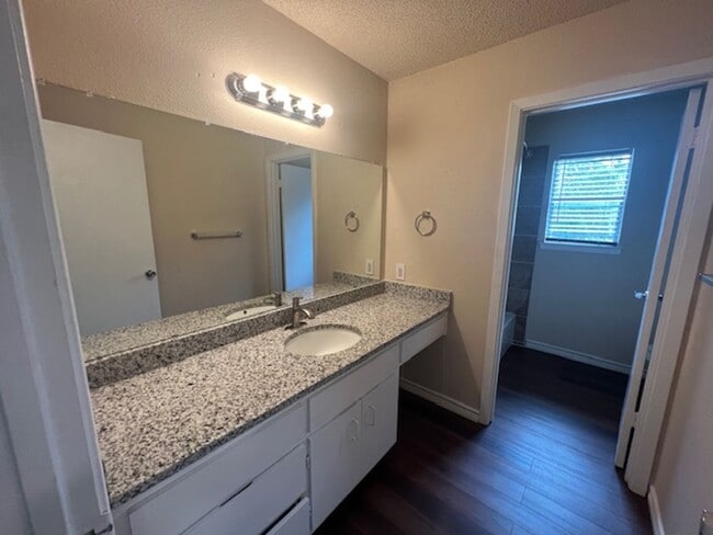 Building Photo - 101/103 Hughson Court