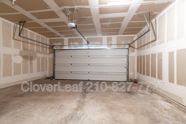 Building Photo - 8360 Falcon Meadow Dr