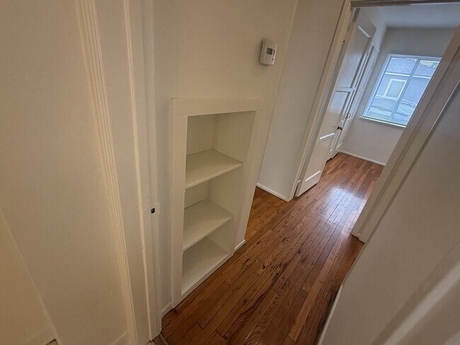 Building Photo - 169