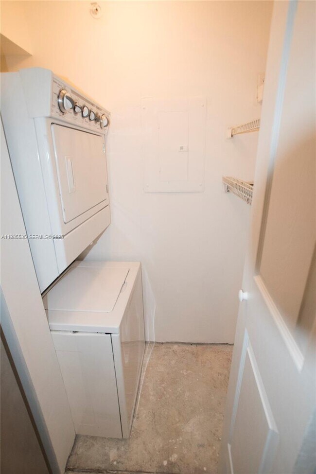 Building Photo - 12130 St.Andrews Pl