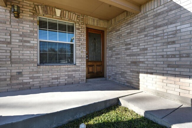 Building Photo - 4 Bedrooms!!!!! 2.5 bath and 2 attached ca...