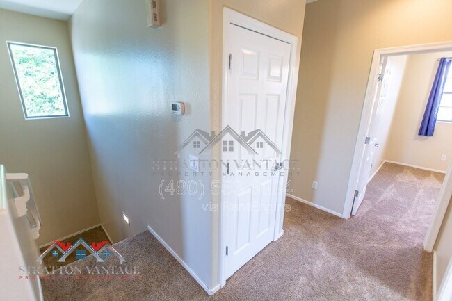 Building Photo - 9136 W Meadow Dr