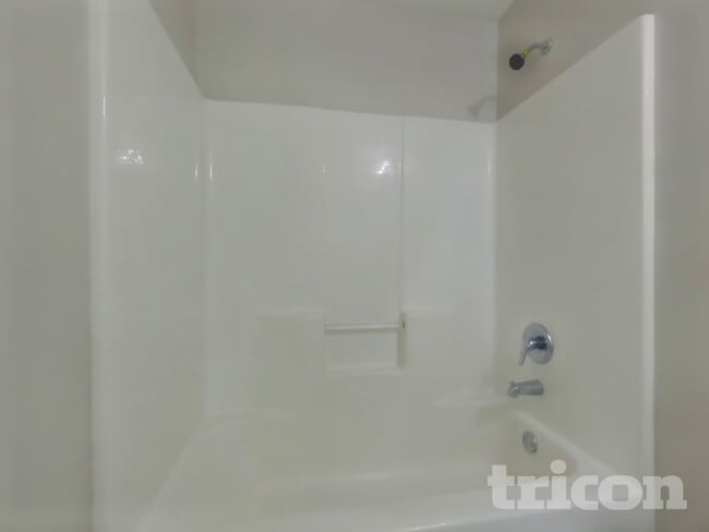 Building Photo - 54 Wyndham Ct