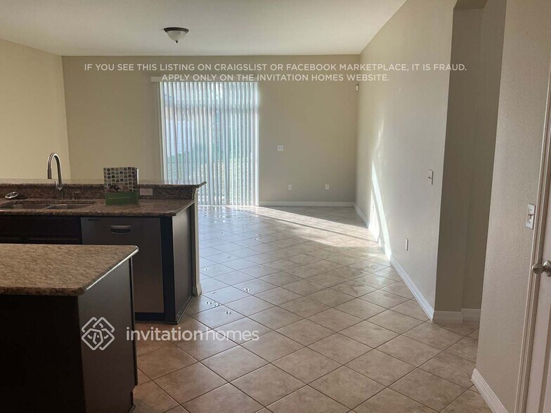 Building Photo - 1110 Bassano Way