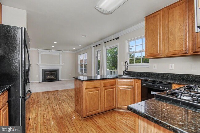 Building Photo - 14126 Rockinghorse Dr