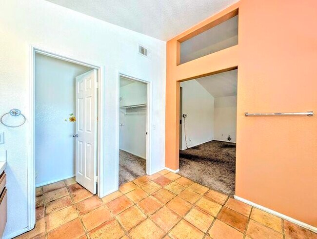 Building Photo - 7754 Fox Tail Ct
