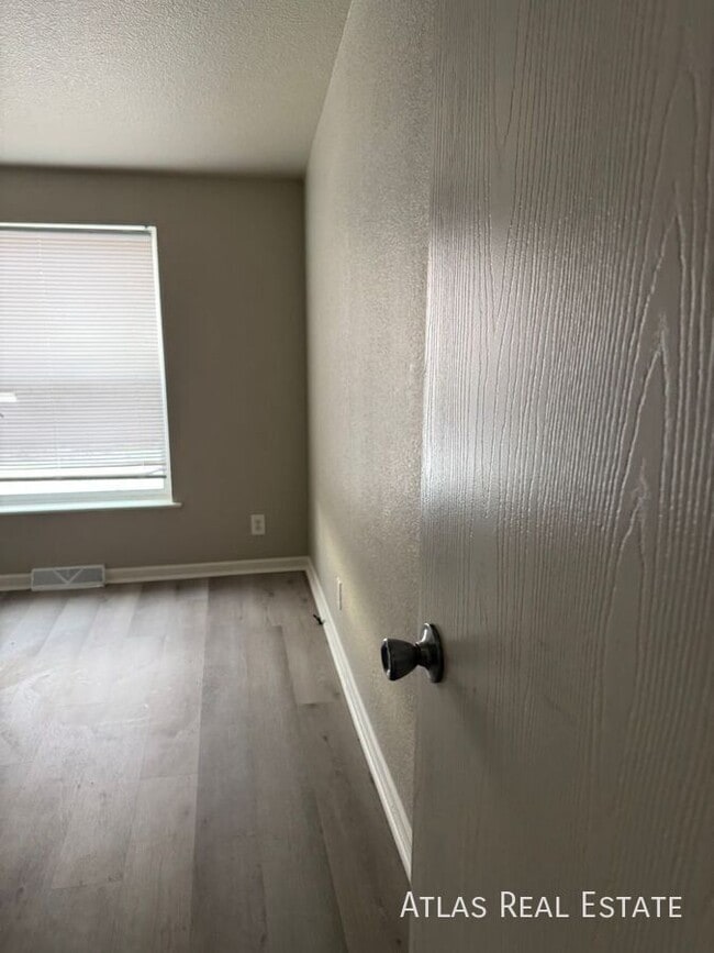 Building Photo - 2990 W C St