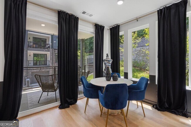 Building Photo - 371 Pratt Dr SE