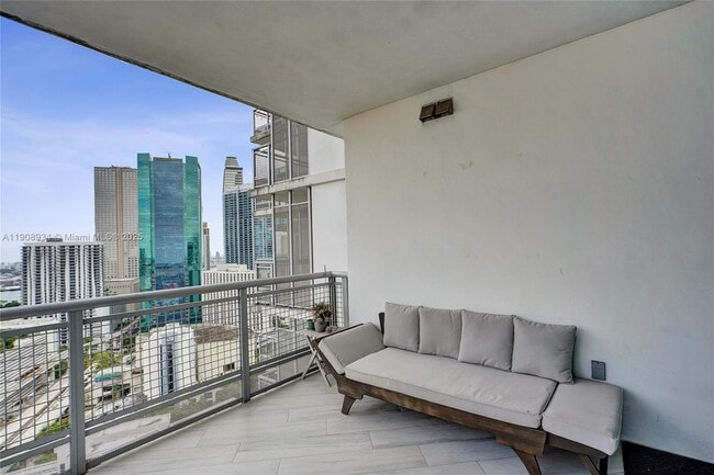 Building Photo - 350 S Miami Ave