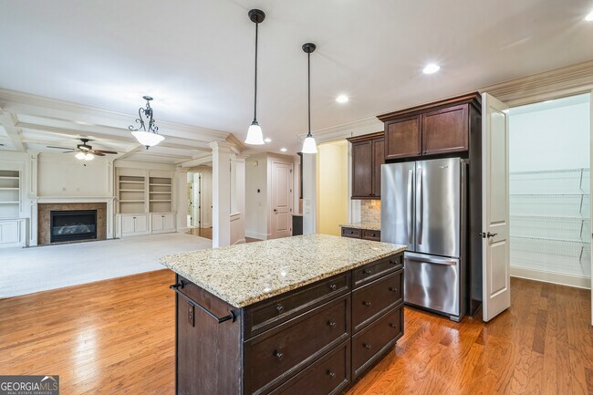 Building Photo - 3393 Willow Glen Trail