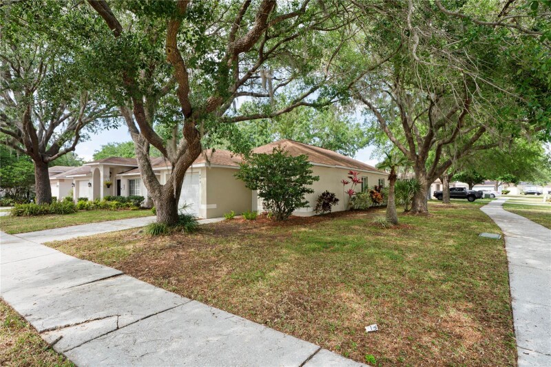 Primary Photo - 402 Abigail Rd
