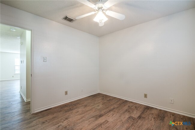 Building Photo - 1078 Stone Trail