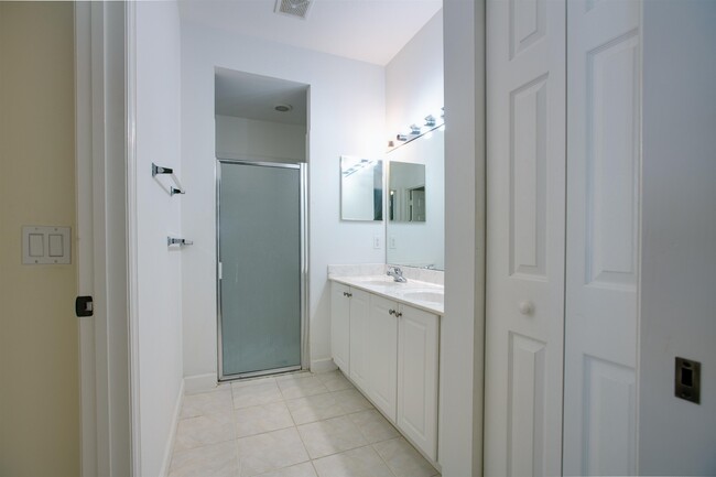 Building Photo - 4266 Park Crossing Tr
