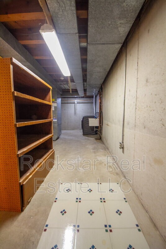 Building Photo - 12125 N Normandie St