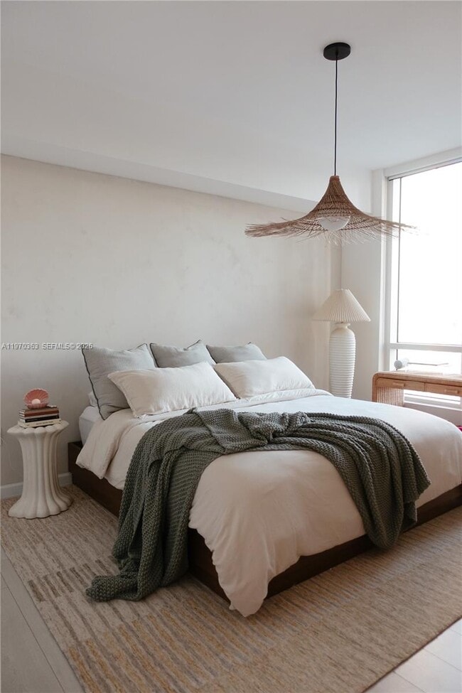 Building Photo - 601 NE 27th St