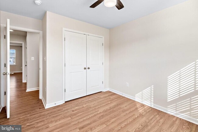 Building Photo - 1549 Wilmer Park Ln