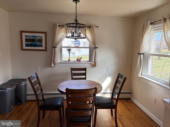 Building Photo - 157 Jimanna Rd