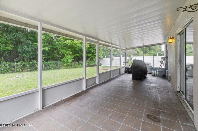 Building Photo - 8164 Foxdale Dr