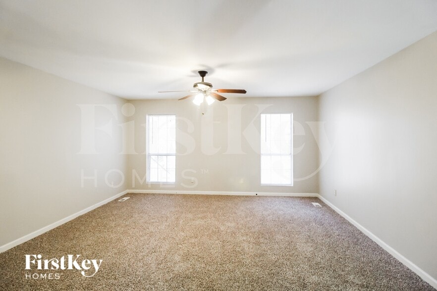 Building Photo - 6582 Wellington Square