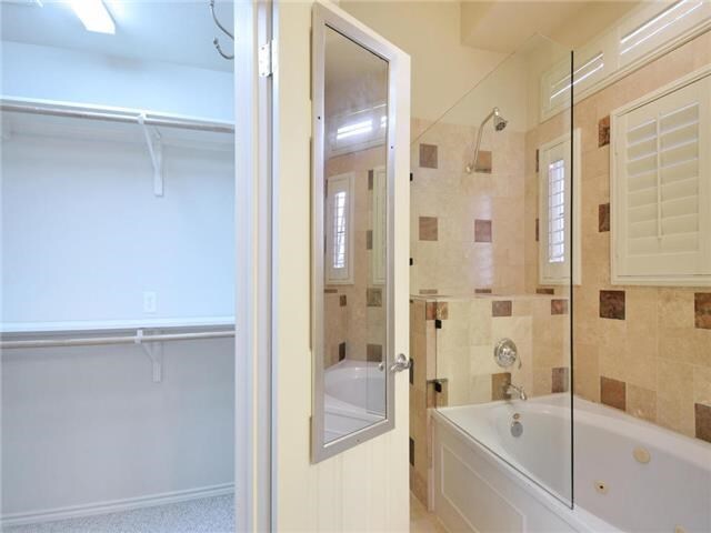 2nd Shower - 2918 Ranch Rd 620 N