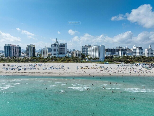 Building Photo - 1621 Collins Ave
