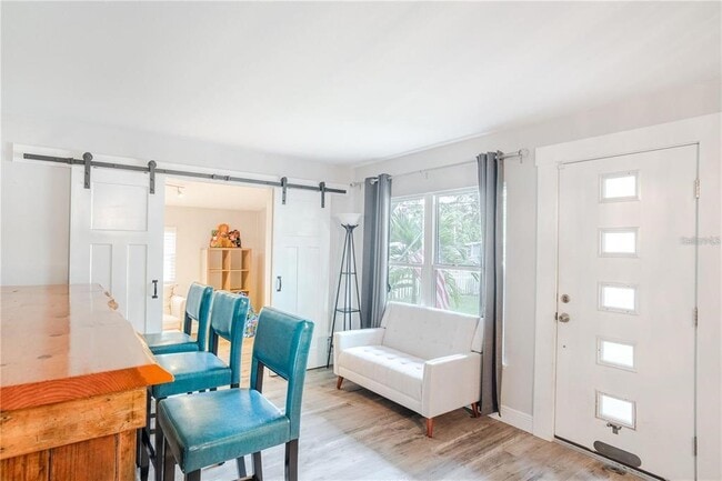 Building Photo - 4105 W Bay Ave