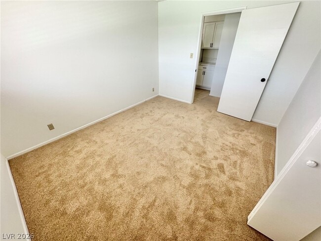 Building Photo - 2913 Colanthe Ave