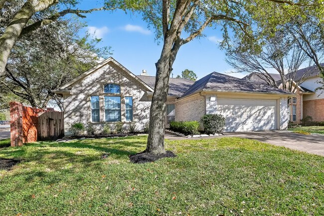 Building Photo - 10703 White Bridge Ln