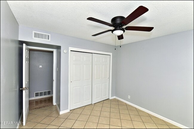 Building Photo - 4217 Canterbury Dr