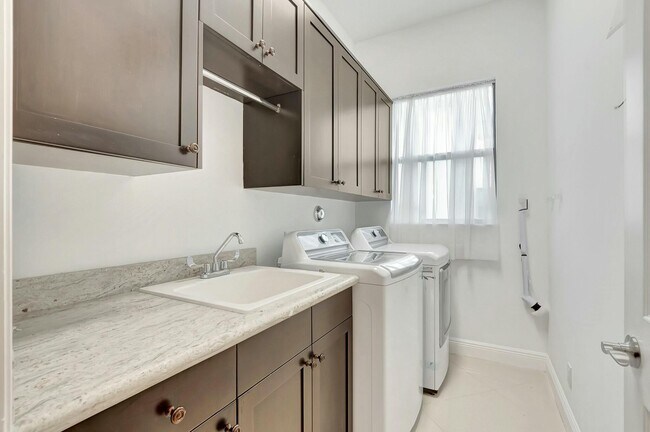 Building Photo - 12153 Boca Reserve Ln