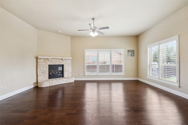 Building Photo - 4213 Pecan Bend Ln