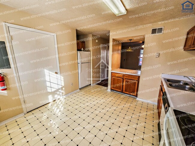 Building Photo - 1586 Virginia Ave