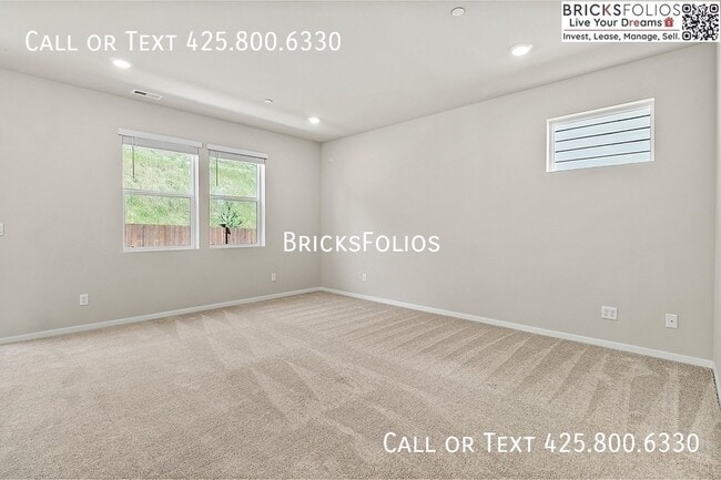 Building Photo - 4261 Pronghorn Pl