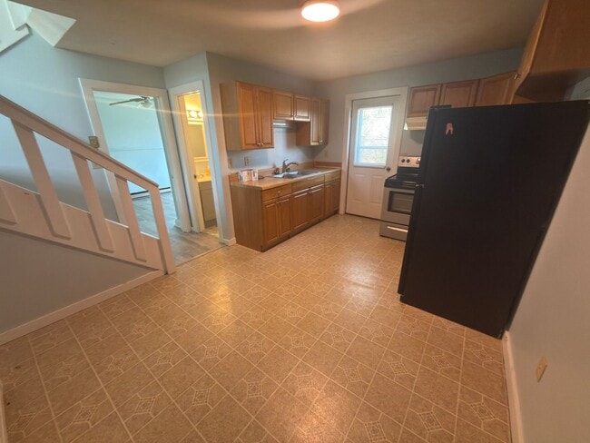 Building Photo - 7074 Hickman Cemetery Rd