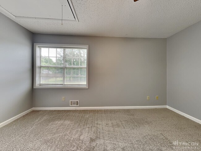 Building Photo - 4974 Holborn Ct