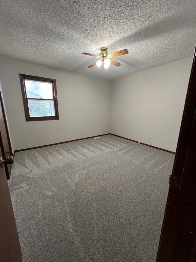 Building Photo - 103 N 3rd St