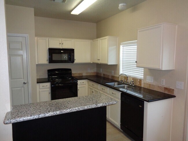 Building Photo - 23624 Wildwood Green Way