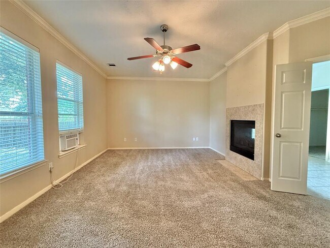 Building Photo - 25314 Oak Knot Dr