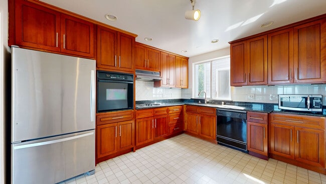 Building Photo - 4453 24th St