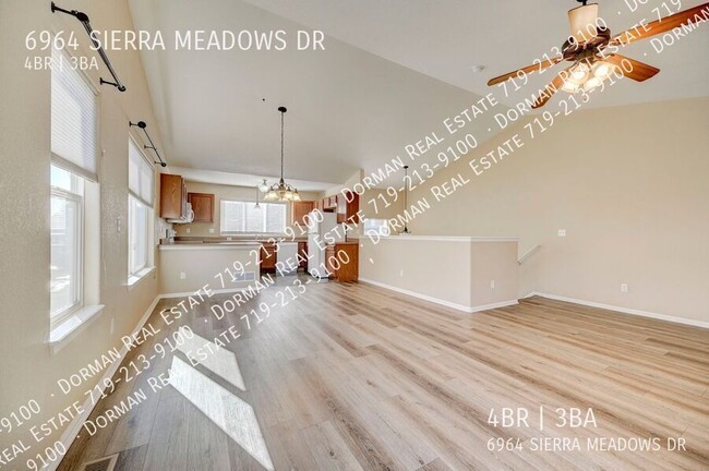 Building Photo - Updated and Open 4 Bedroom, 3 Full Bath Ho...