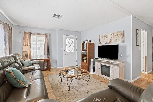 Building Photo - 3883 Buchanan St