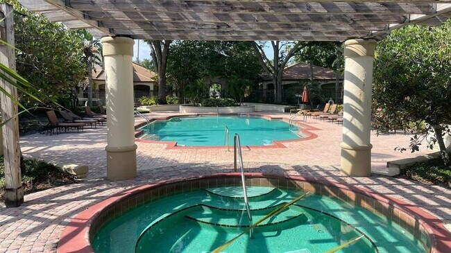 Primary Photo - 826 Camargo Way