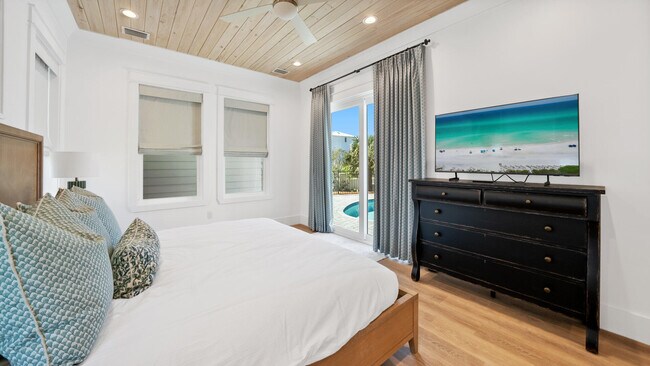 Building Photo - 28 Pelican Glide Ln