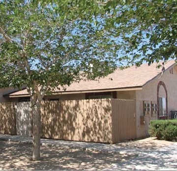 Ridgeview Apartments - Casa Meadows Apartments