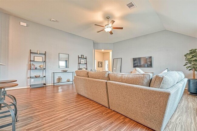 Building Photo - 20202 Creekdale Bend Dr