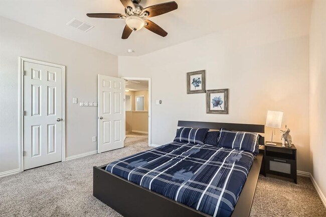 Building Photo - 3061 Agave Loop
