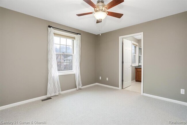 Building Photo - 41656 Steinbeck Glen