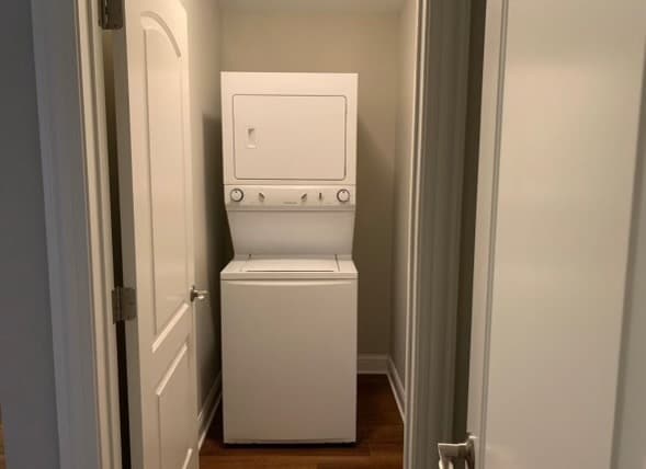 Building Photo - 855 Munhall Ave